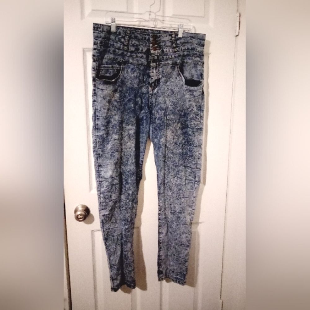 Plus Size High Waisted Jeans Sz 18W